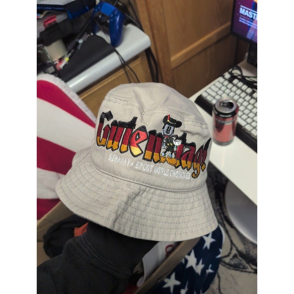 Disney Parks EPCOT World Showcase Germany Gutentag Mickey Mouse  Bucket Hat
